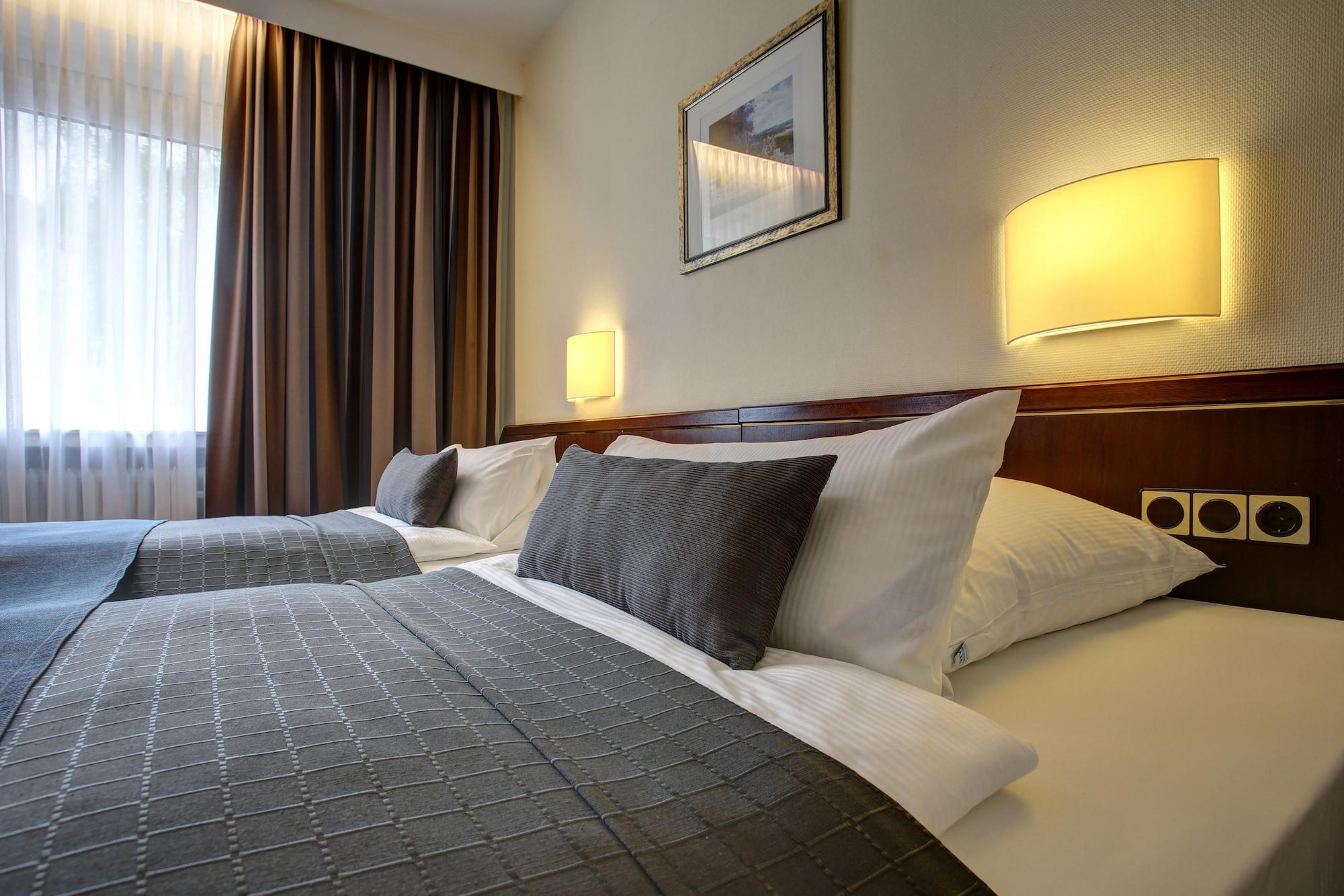 Trip Inn Hotel Esplanade, Duesseldorf Zewnętrze zdjęcie