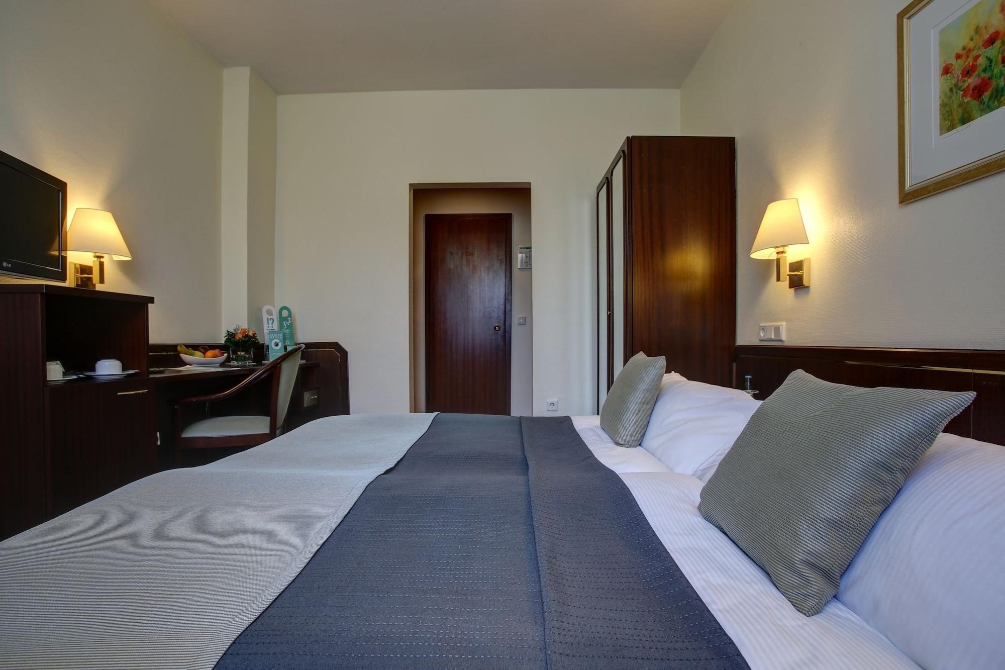 Trip Inn Hotel Esplanade, Duesseldorf Zewnętrze zdjęcie