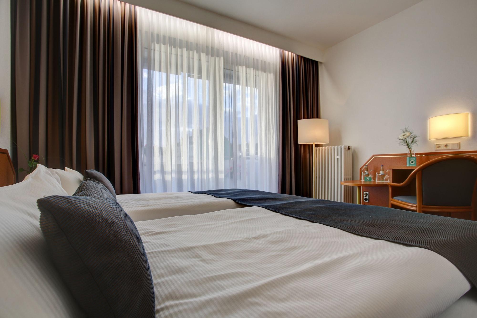 Trip Inn Hotel Esplanade, Duesseldorf Zewnętrze zdjęcie