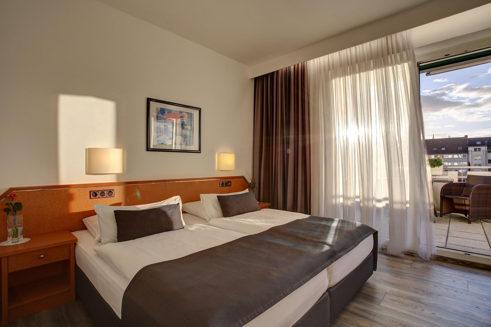 Trip Inn Hotel Esplanade, Duesseldorf Zewnętrze zdjęcie