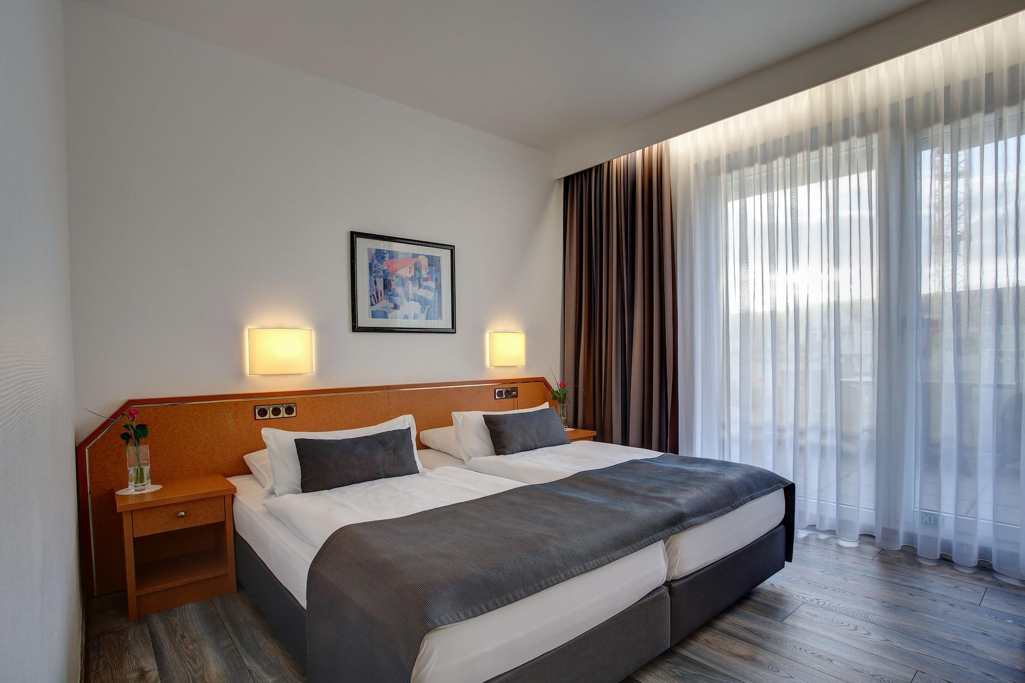 Trip Inn Hotel Esplanade, Duesseldorf Zewnętrze zdjęcie